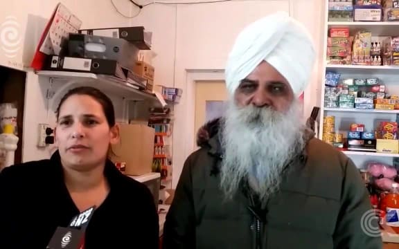 Father & son fight off masked robbers with table leg and stick