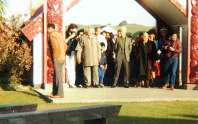 David Bowie being invited on to Takapūwāhia Marae in Porirua. 23 November 1983.