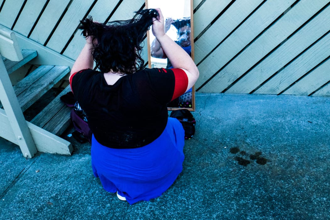 Stacey Stewart prepares for the women's championship match.
