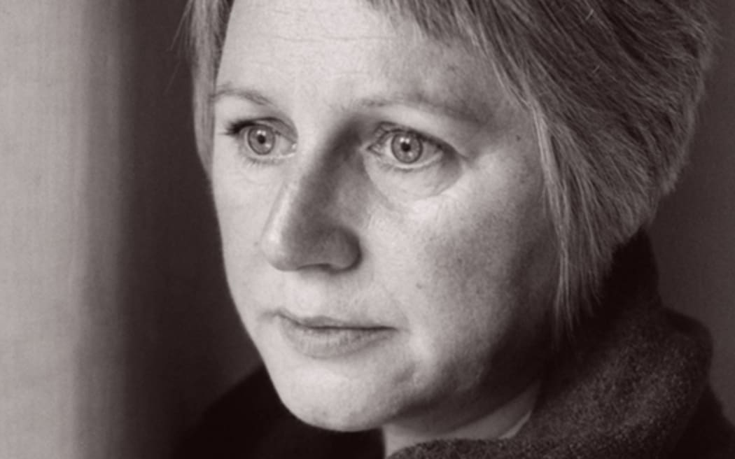 Headshot of Scottish singer Elizabeth Fraser