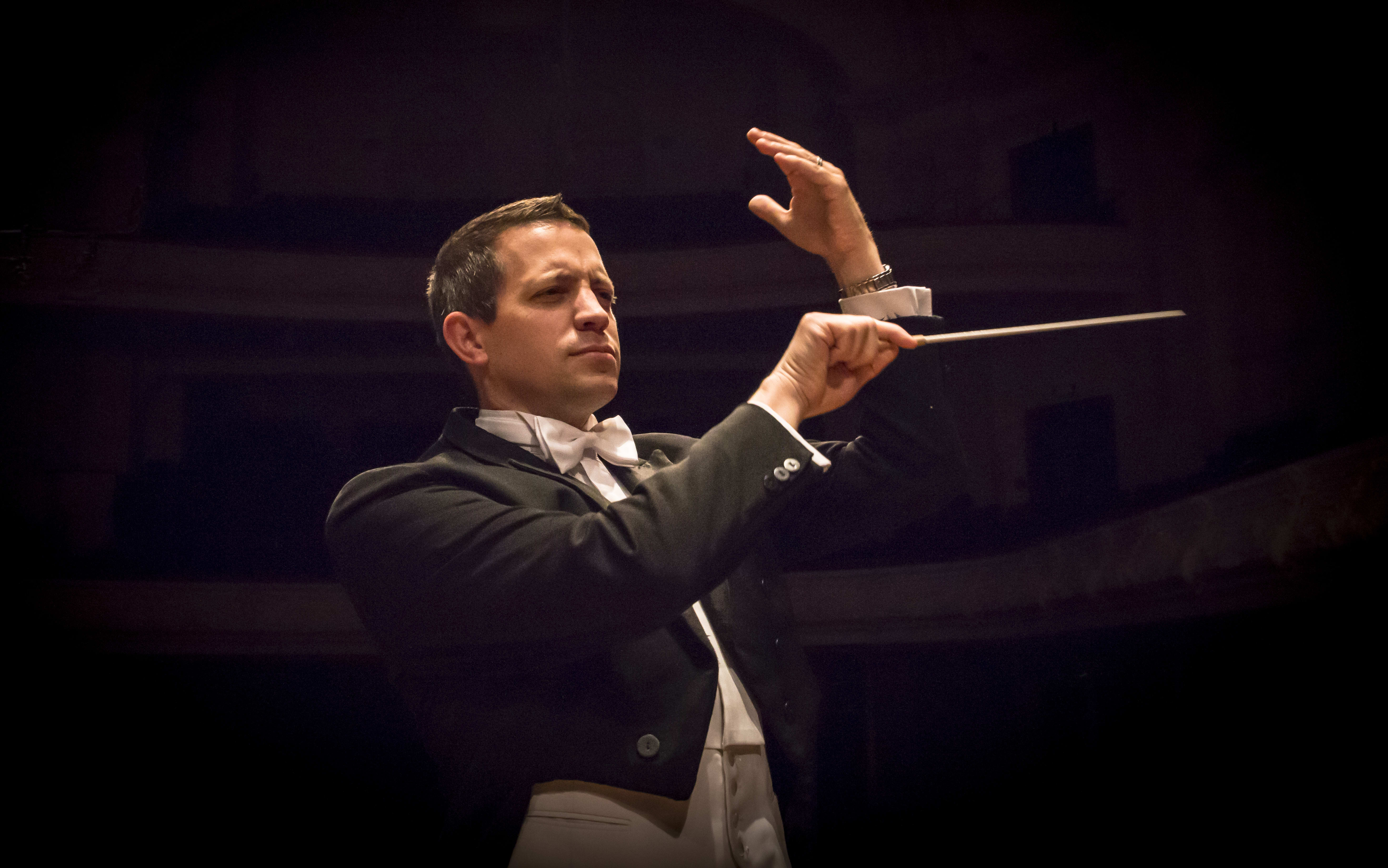 Conductor David Kay