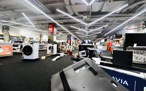 Ormiston Town Centre mall ram raid - Noel Leeming store. Auckland.