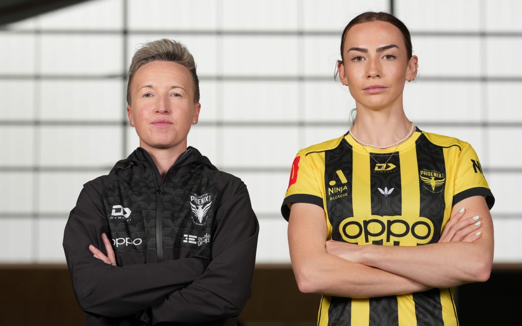 Phoenix womens head coach Bev Priestman (L) with captain Mackenzie Barry.