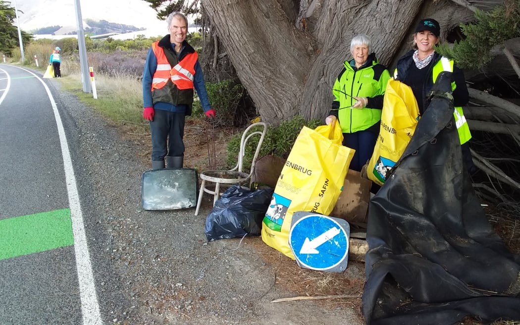 Volunteers at the Mother of All Clean Ups in Christchurch.