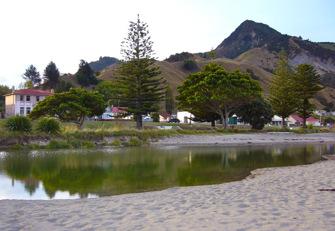 Tokomaru Bay