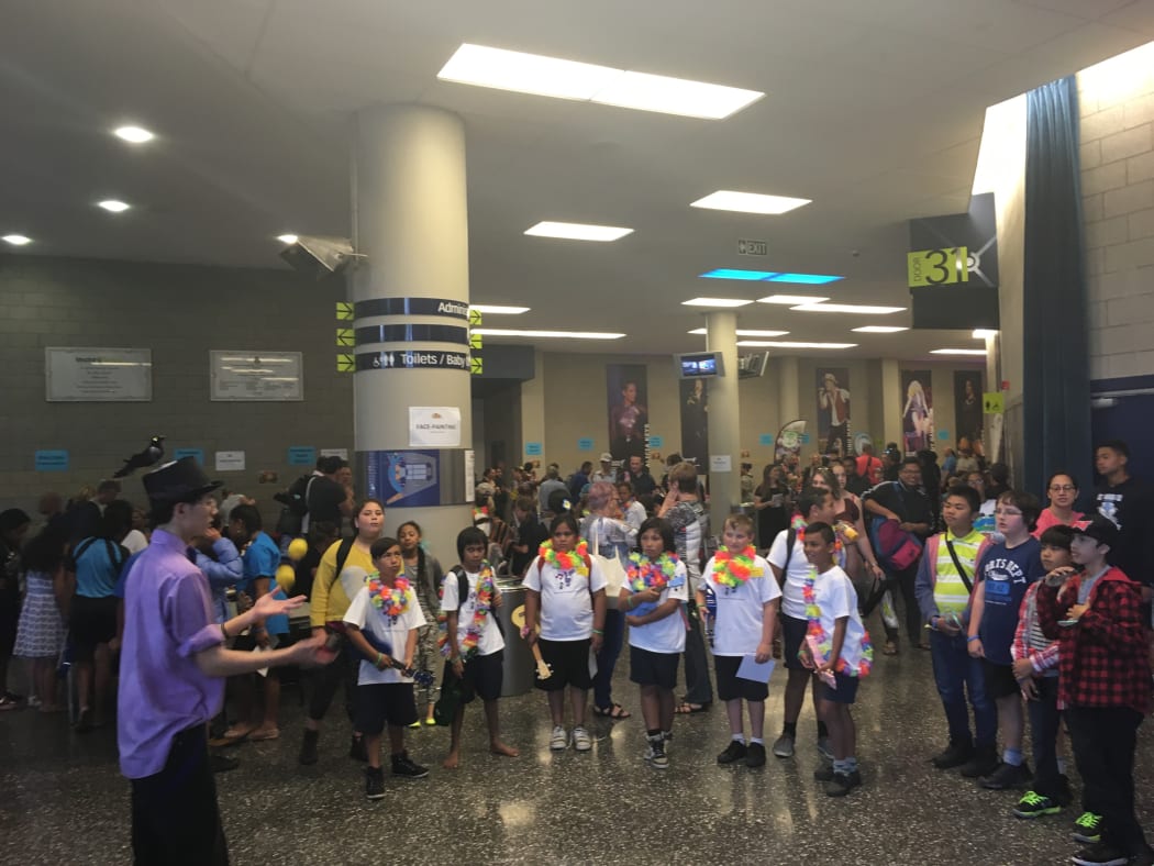 Children warming up for the Ukelele Festival 2016