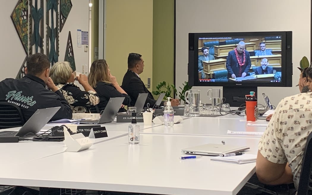 The Māngere-Ōtāhuhu Local Board watched Fa'anānā's maiden speech in Parliament, as part of their tribute to him.
