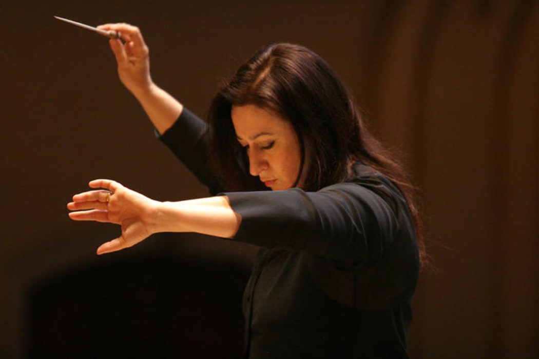Conductor Simone Young