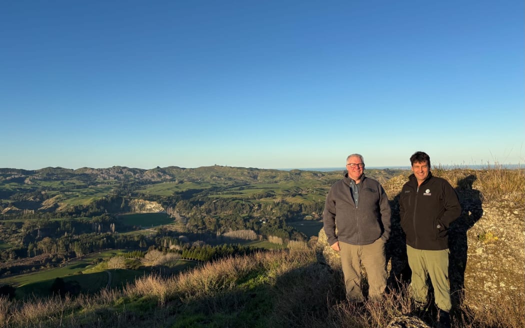 United States cattle breeder Lee Leachman (left) and Hawke's Bay farmer Daniel Absolom from the Rissington Cattle Company.