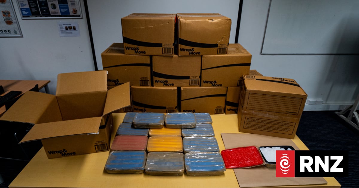 Arrests as police seize more than 200kg of meth | RNZ