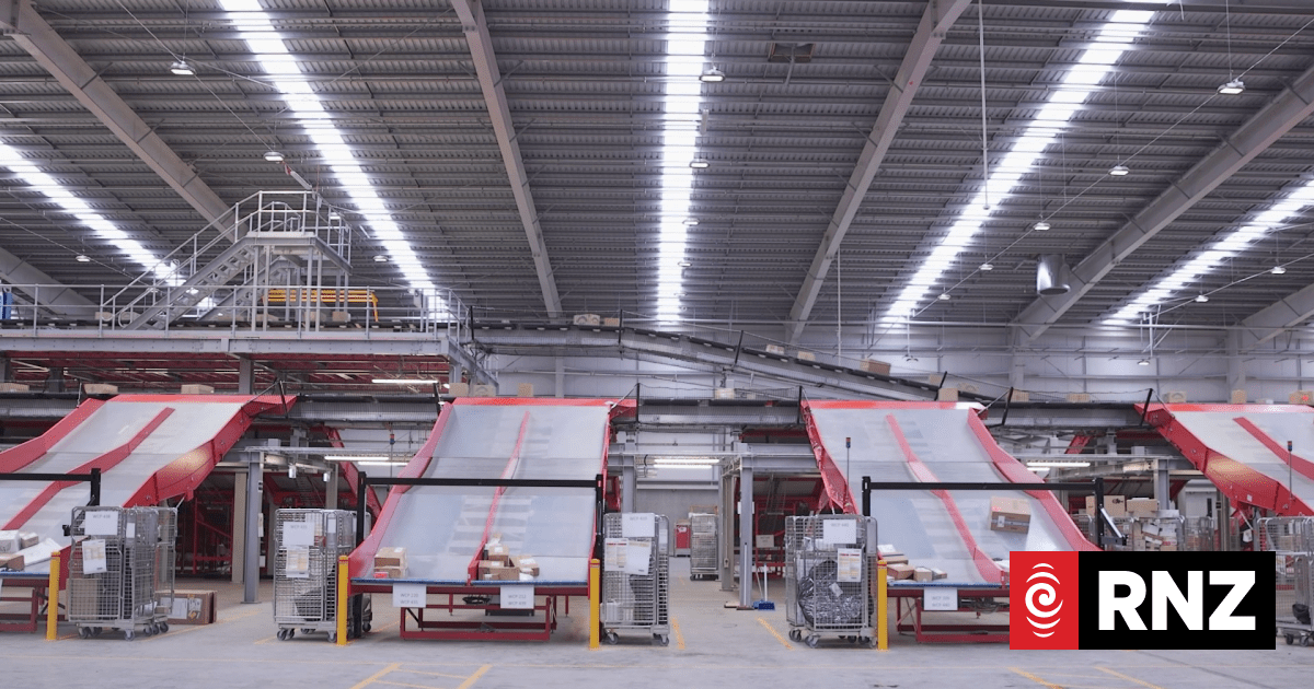 NZ Post opens new Wellington depot with automated processing | RNZ