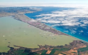 Kaitorete Spit separating Lake Ellesmere / Te Waihora from the Canterbury Bight.