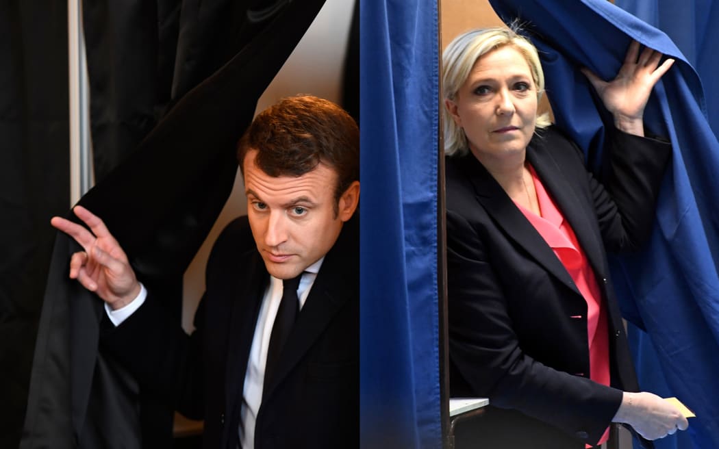 Los candidatos electorales franceses se retiran en un intento de defenderse de la extrema derecha