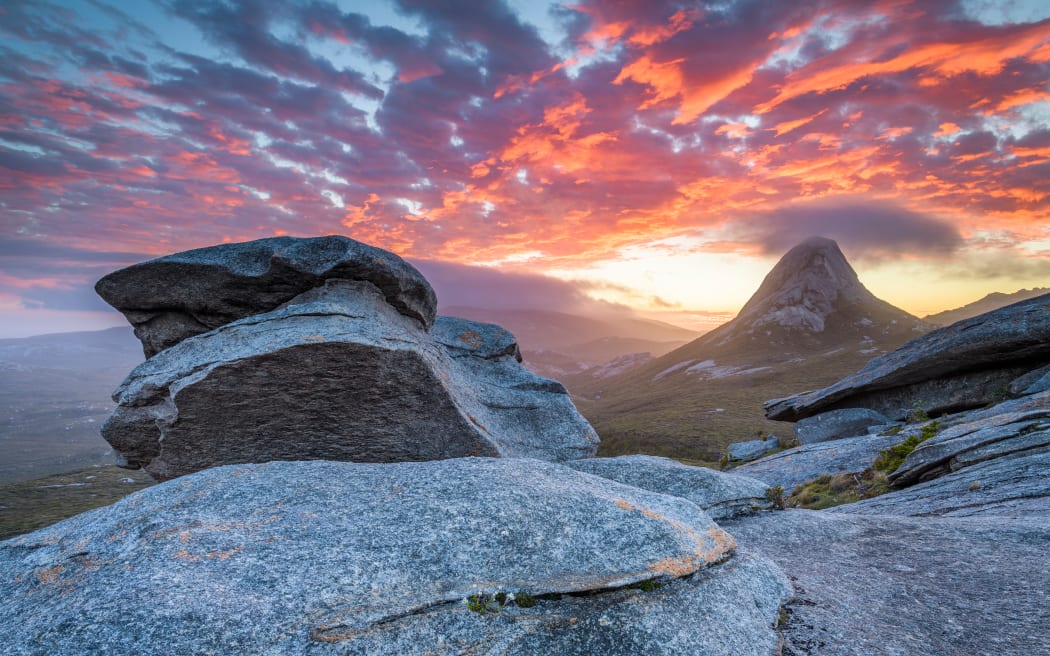 Sunset near Gog, Port Pegasus