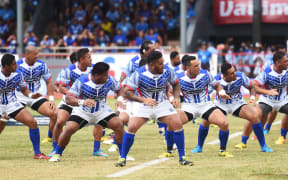 Manu Samoa perform Siva Tau