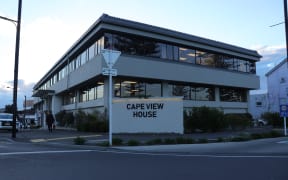 Cape View House on Marine Parade is the current headquarters of the council, including the office of the Mayor.