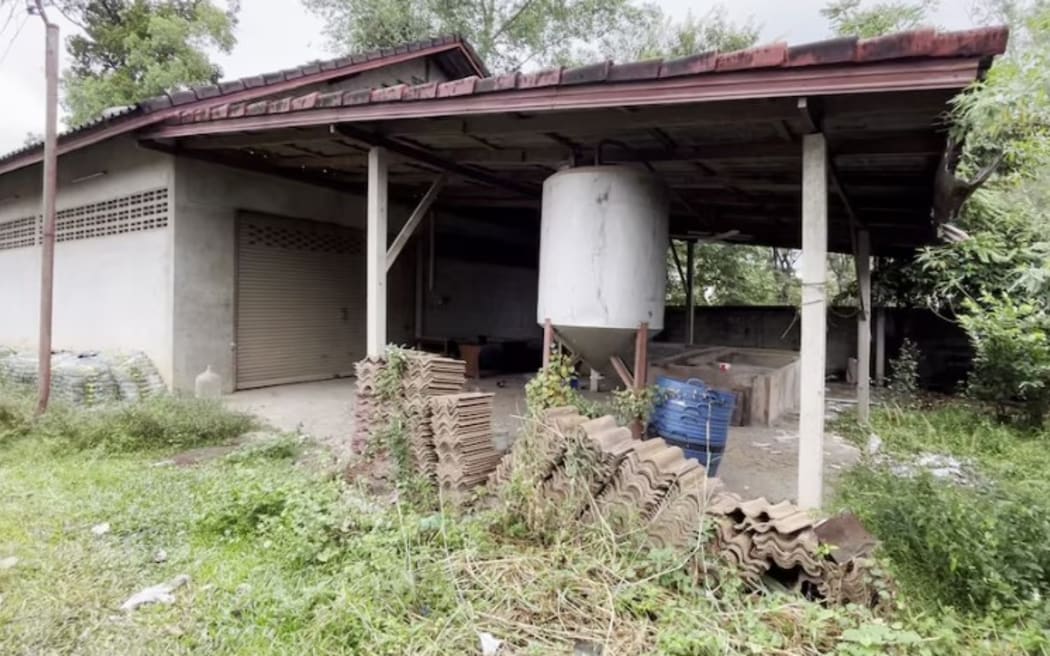 An alcohol factory near Vientiane that was shut down after the Vang Vieng methanol poisoning has remained closed.  (ABC News)