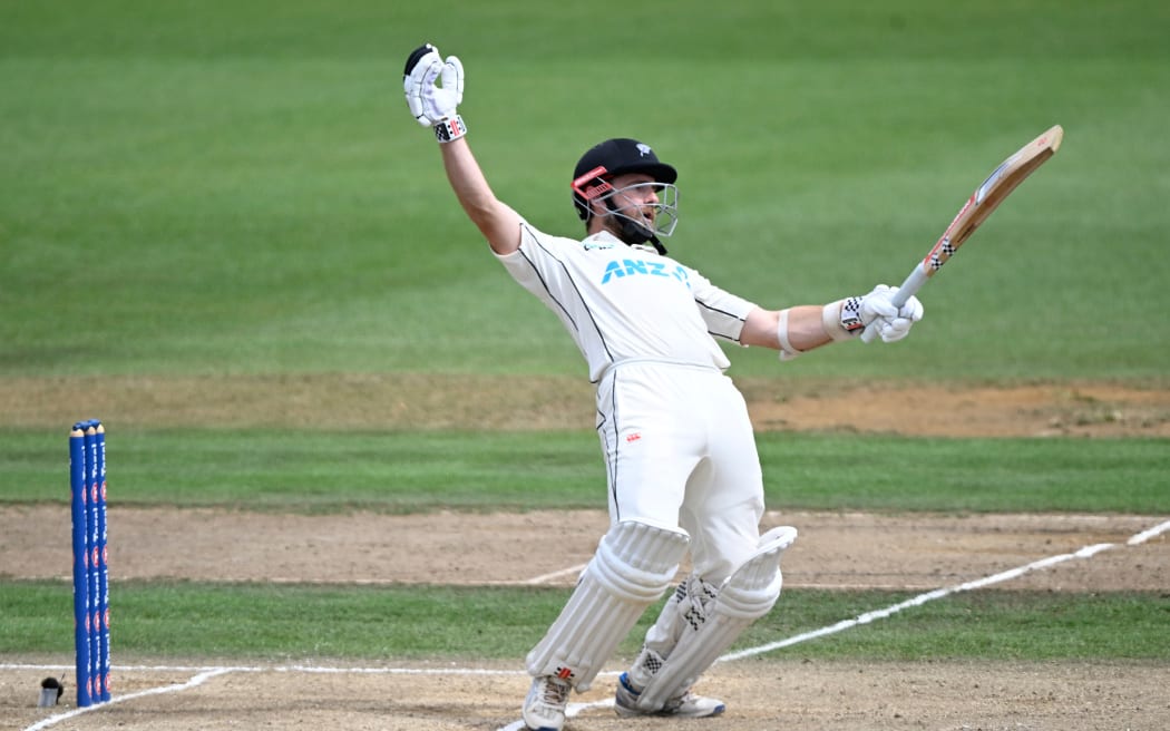 New Zealand's Kane Williamson evades a bouncer
