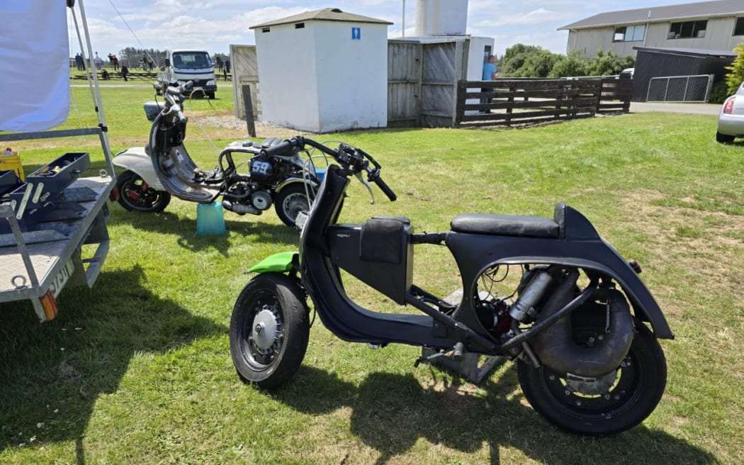 Iain Footict's Mad Max inspred Vespa.