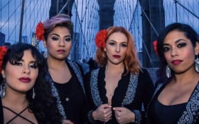 Flor Dev Toloache - Mireya Ramos - right