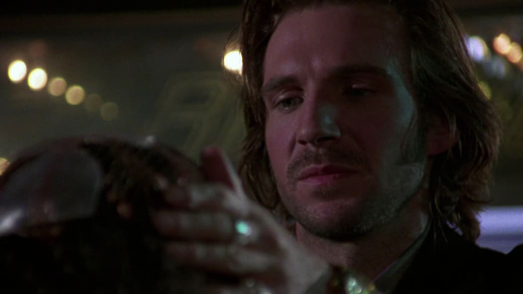 Ralph Fiennes as out-of-his-depth memory retailer Lenny Nero in Strange Days (1995).