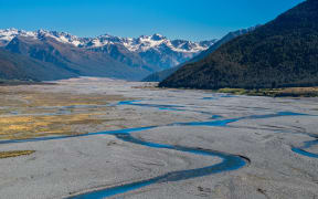 Waimakariri River in Arthur's pass national park.
