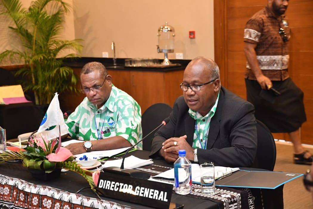 Outgoing MSG director-general Amena Yauvoli, right.