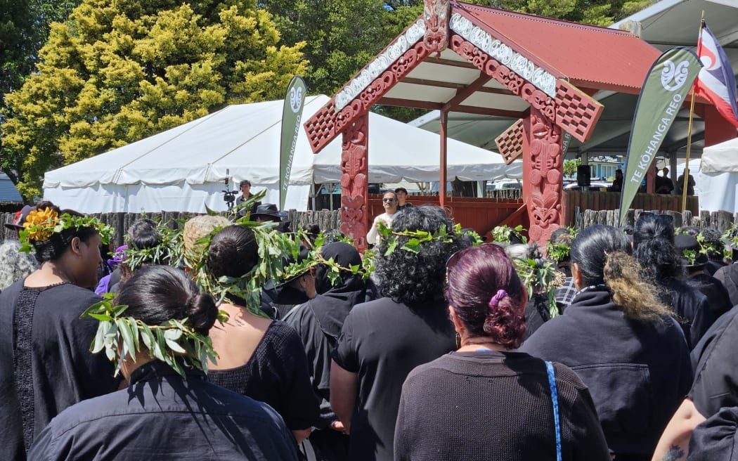 Manuhiri make their way onto Te Poho o Rawiri Marae.