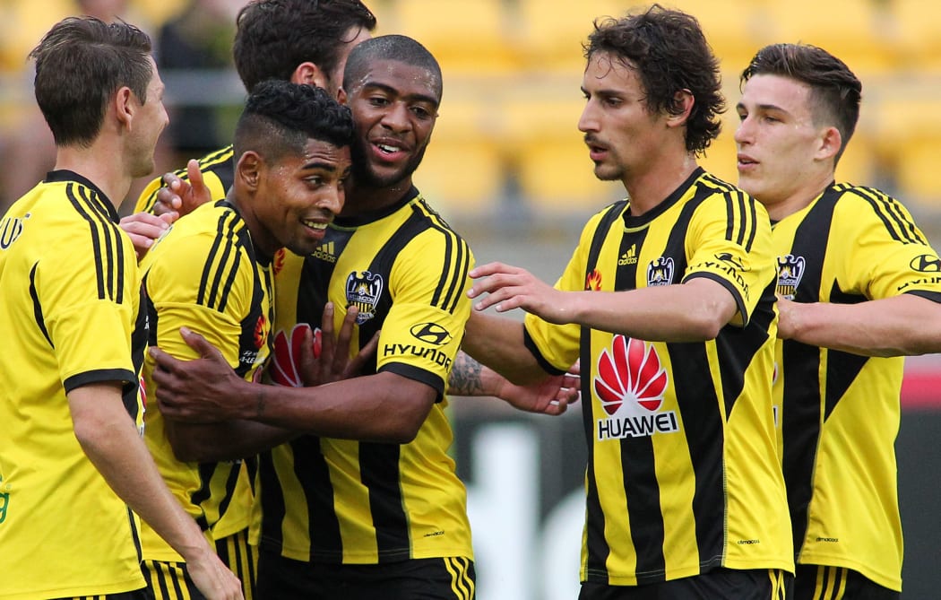 Wellington Phoenix celebrate Roy Krishna's goal against Western Sydney Wanderers.