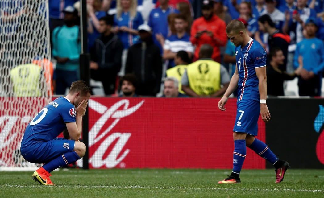 Disappointed Iceland players after the 1-1 draw at Euro 2016 with Hungary. Burak Akbulut / Anadolu Agency 
BURAK AKBULUT / ANADOLU AGENCY