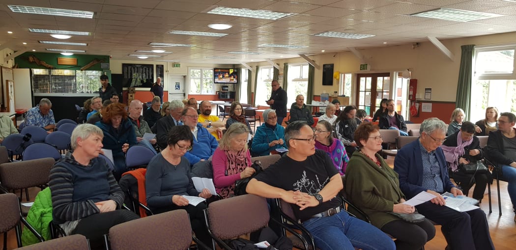 Wellington residents at Mornington Golf Club sharing with politicians their concerns about changes to city's buses.
