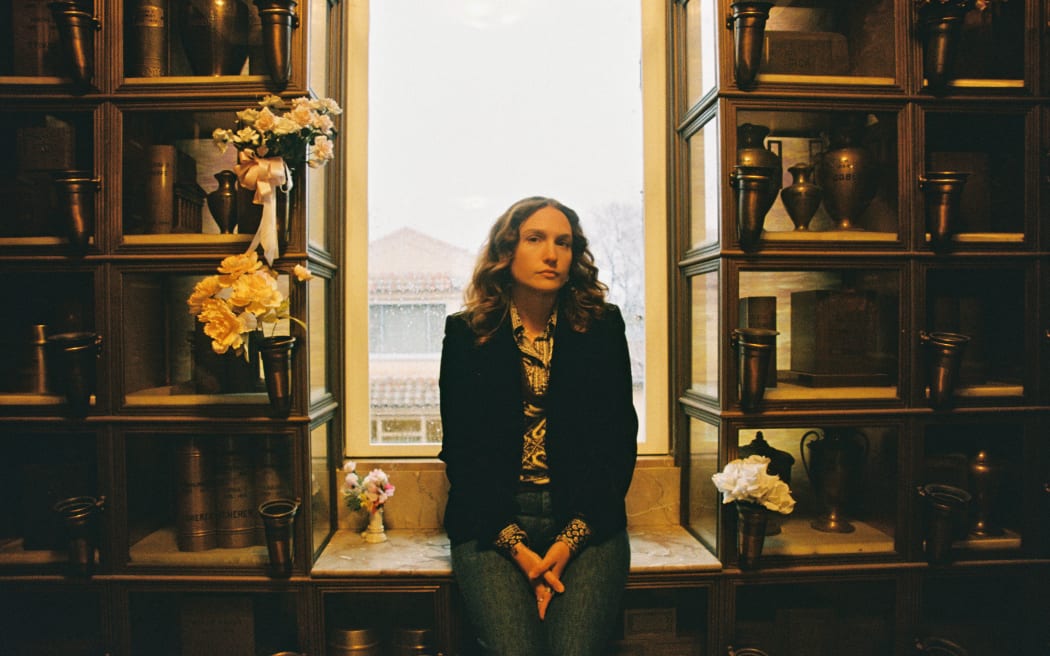 Promotional image of alt country singer Kassi Valazza.