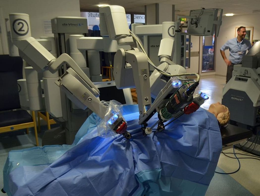 The Da Vinci robotic surgical system