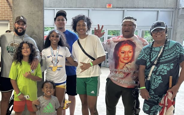 Polynesian pride: Track star with island roots driven by family | RNZ