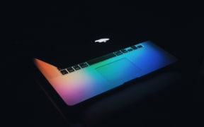 Apple laptop