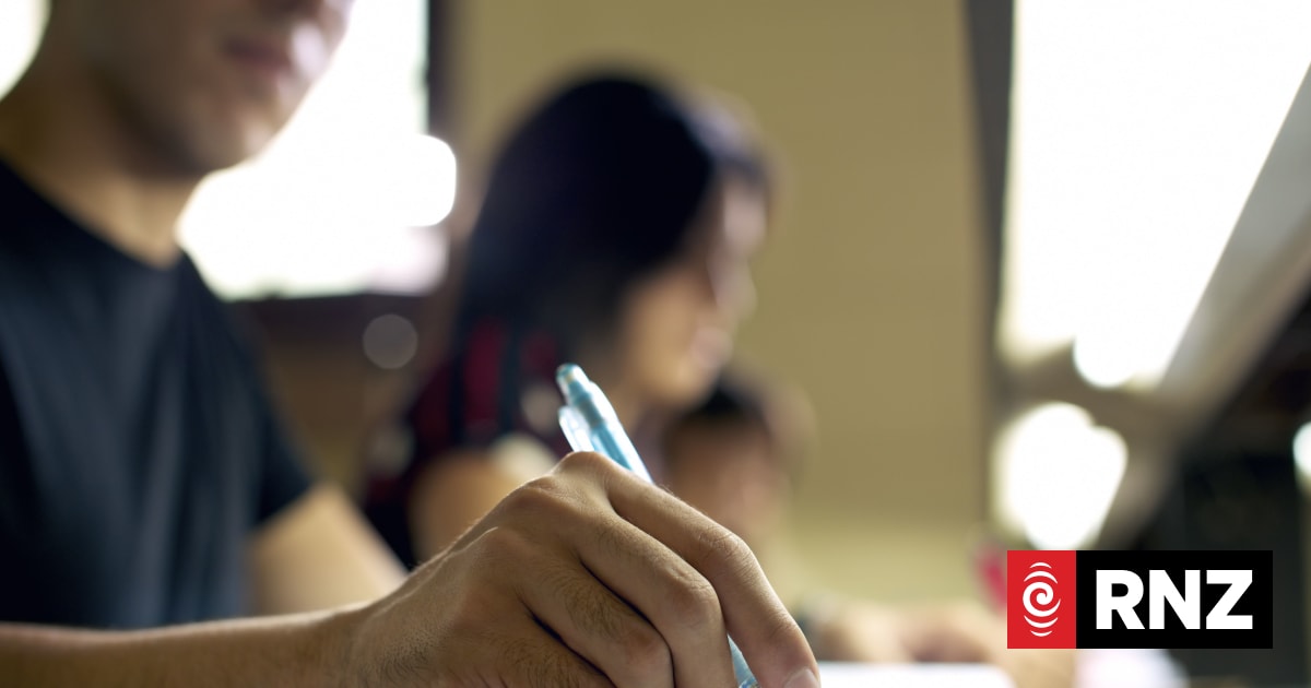 Cyber-bullying, wagging school damage Kiwi teens' international test results