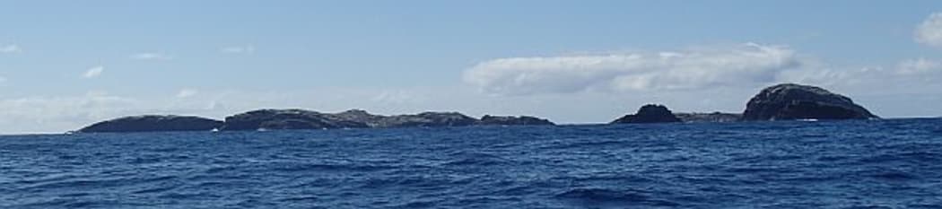 The Bounty Island group comprises 22 bare rocky islands no more than 80-or-so metres in height.