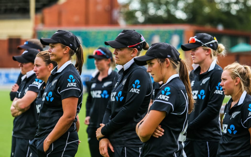 The New Zealand women's cricket team after a loss to Australia 2019.