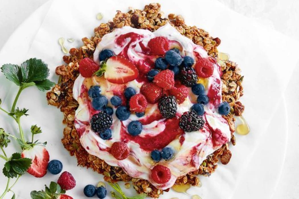 Fresh Berry Breakfast Pizza