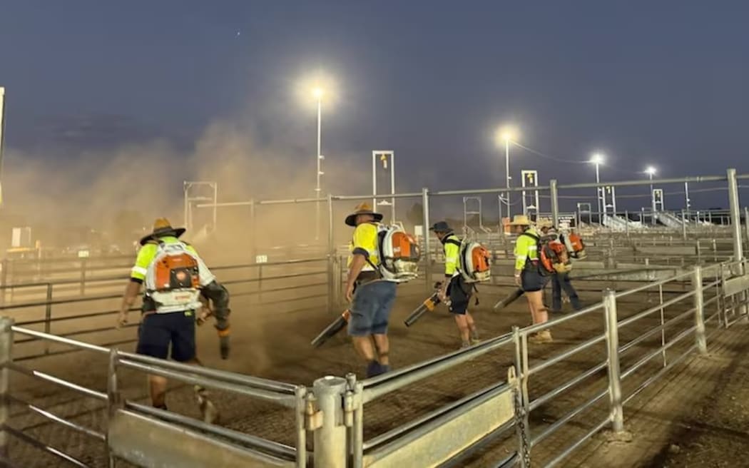 Australian heatwave impact on livestock, produce