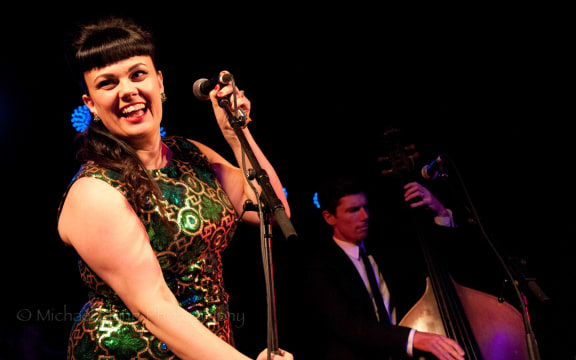 Tami Neilson Sings Songs of Sinners.