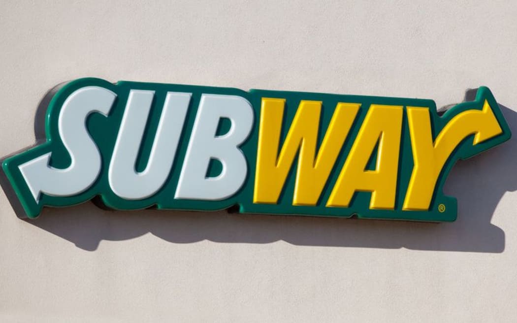 Subway restaurant logo