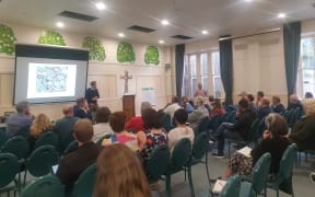 Exasperation was clear at a public meeting last night for people affected by the road closures and engineering work in central Wellington.