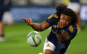 Highlanders halfback Folau Fakatava.