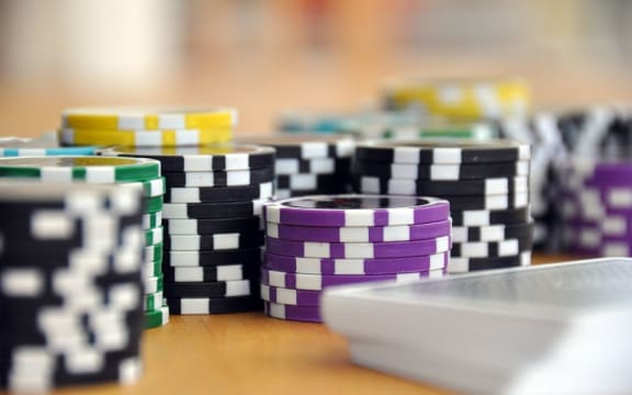 Phil Ivey won £7.7m at punto banco, baccarat, but the casino kept the money.