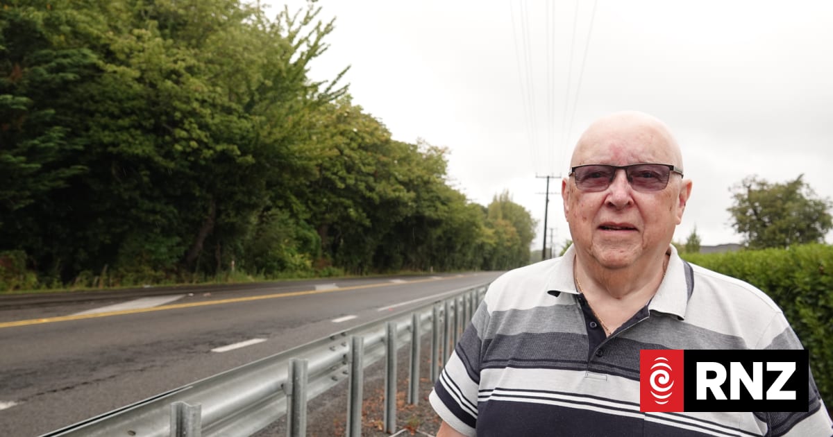 Speed limit reversal celebrated by retirement village residents