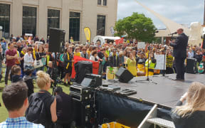 Primary teachers and principals in Wellington hold a rally on the last day of a week of strike action around the country.