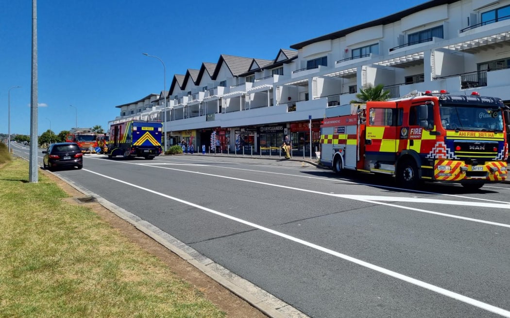 Fire crews at a blaze in Flat Bush, Auckland.