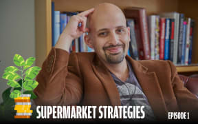 Episode thumbnail featuring the expert from an episode
