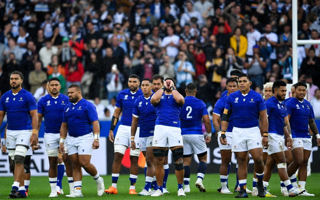 Samoa’s Theo McFarland (calling) during the Manu Siva Tau before the game against Argentina on 23 September, 2023 in Saint-Etienne, France.